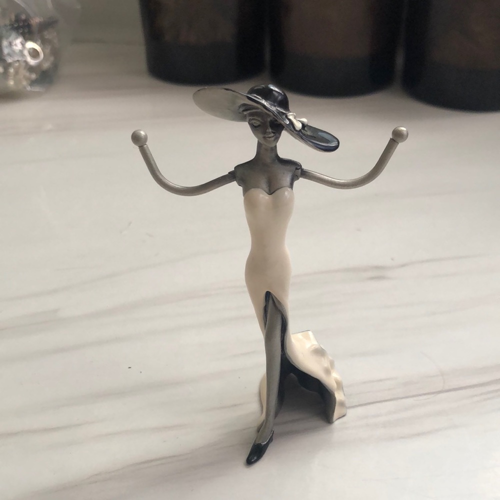 Elegant Figurine with Hat ring holder